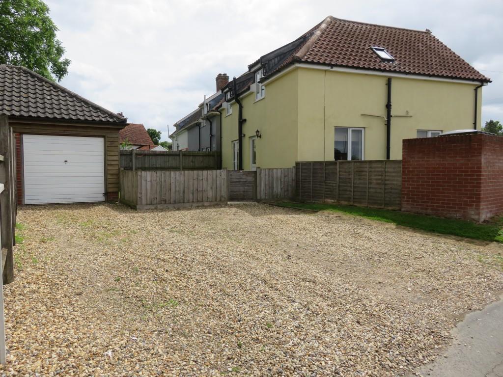 Parking area/garage