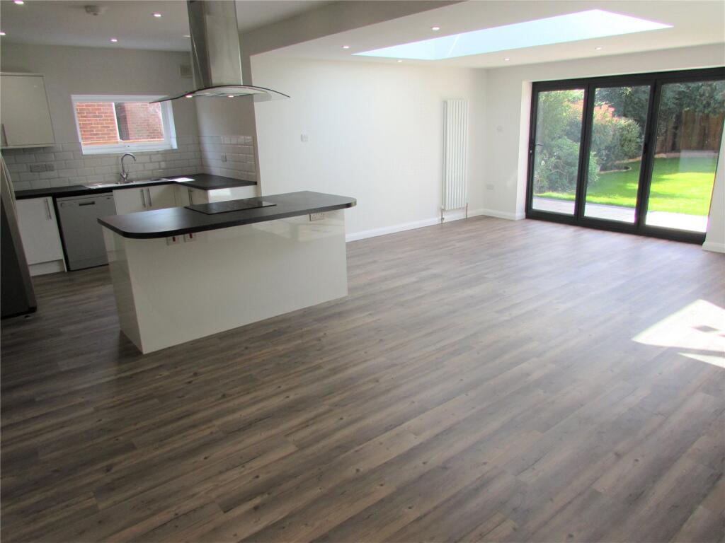 Kitchen/Living Area