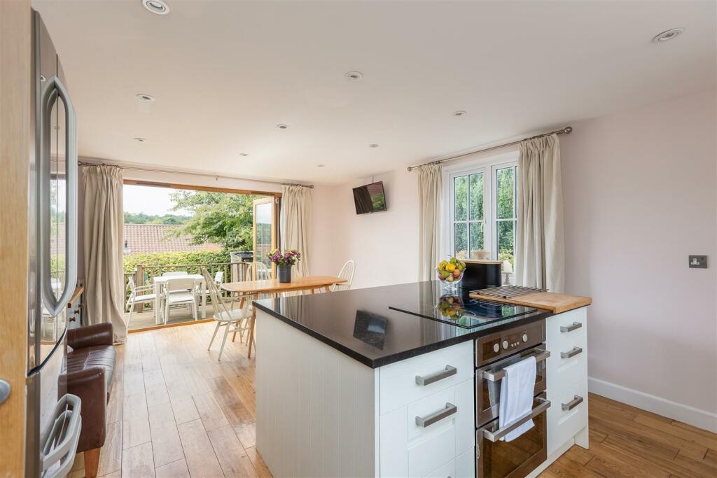Pickering Hill Kitchen Dining Room-1.jpg