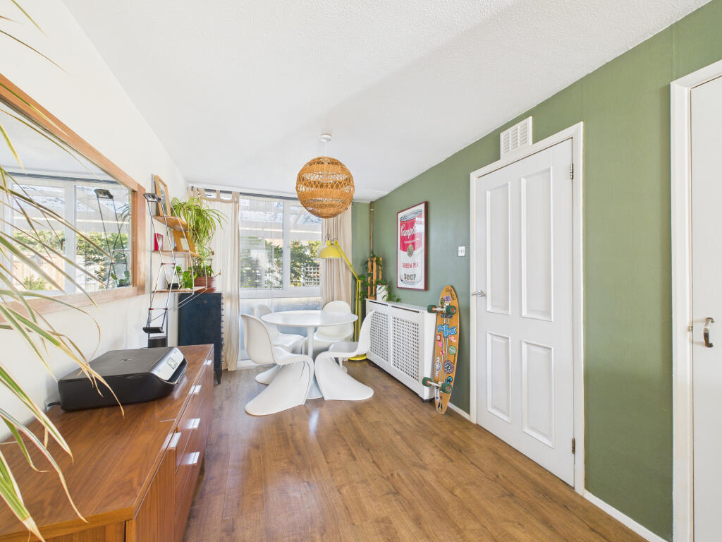 CAM02909G0-PR0494-STILL003