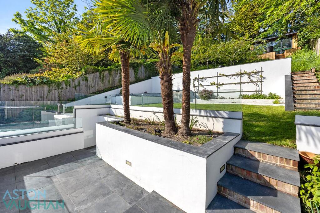 Valley Drive, 50-019.jpg