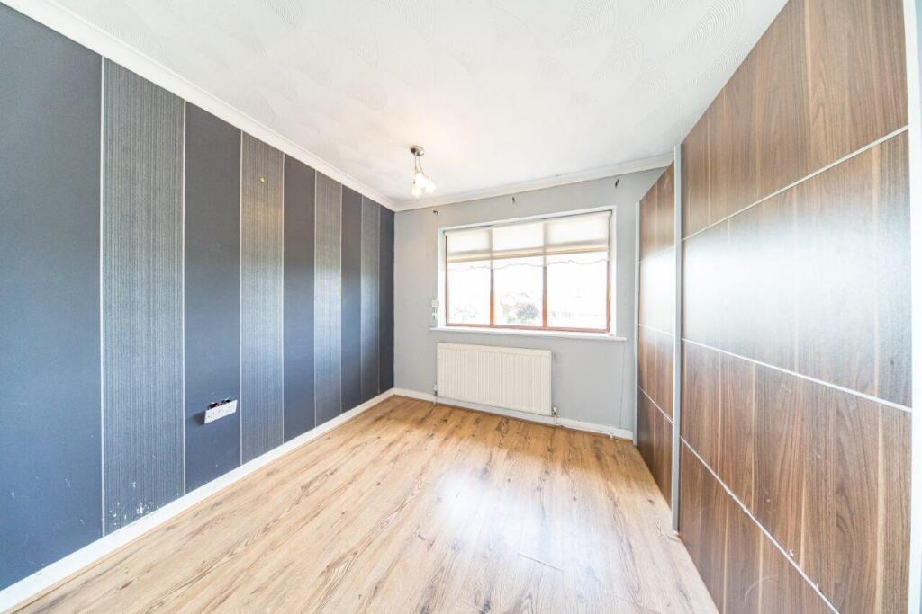 35 Longmeadow Road bedroom 4.jpg