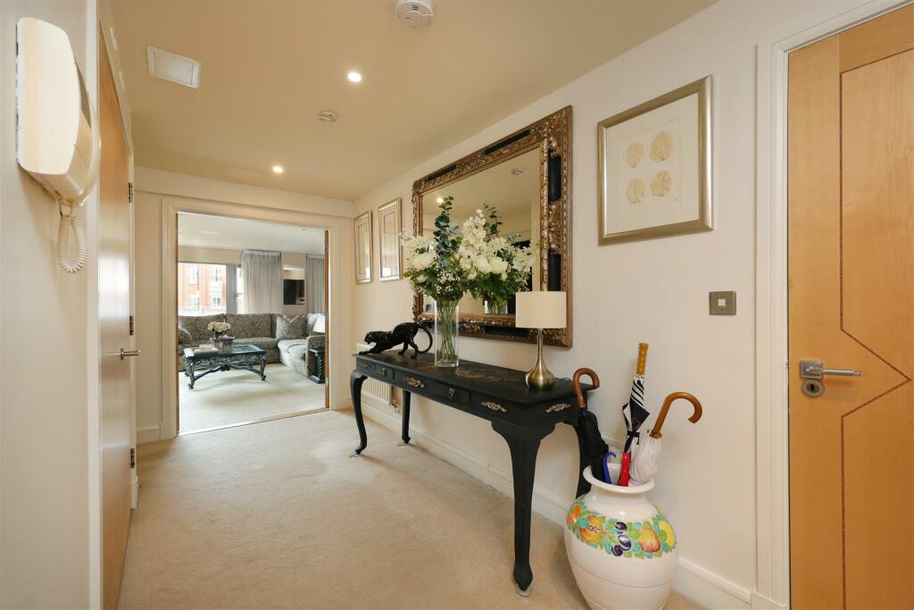 7 Capricorn Place 16.JPG