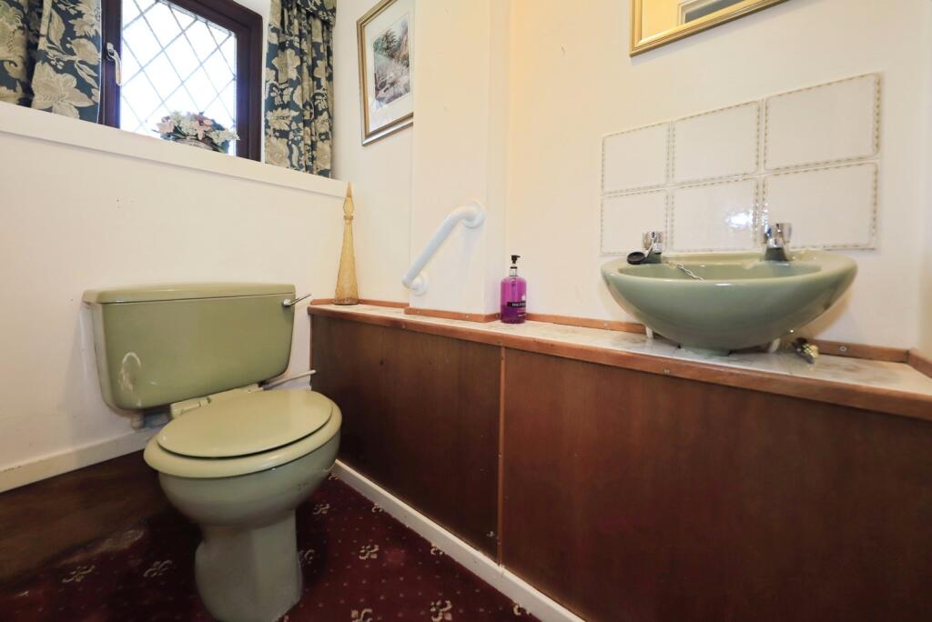 Bathroom W/C