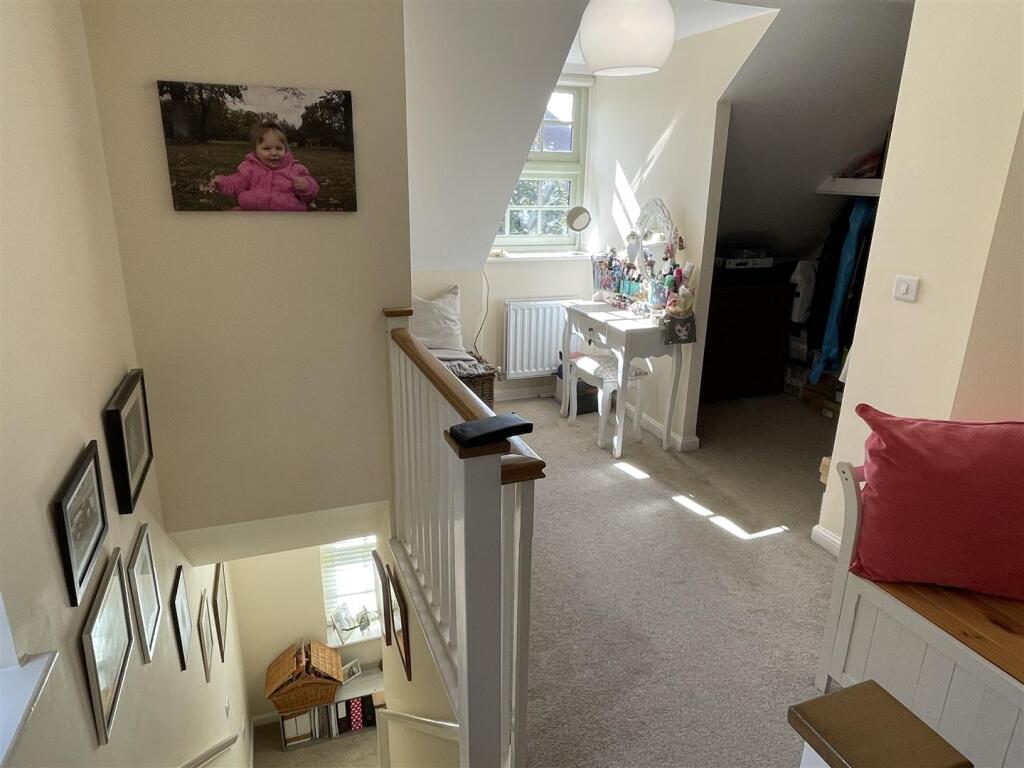 Second Floor Dressing Area.JPG