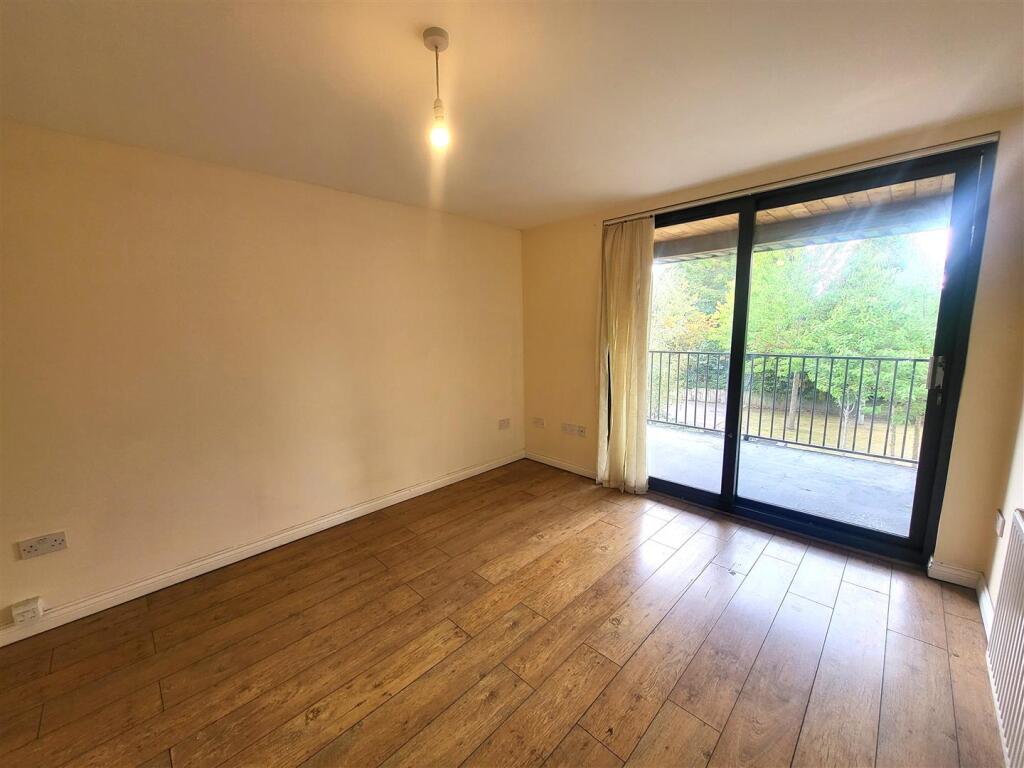 Sitting Room Pic 2