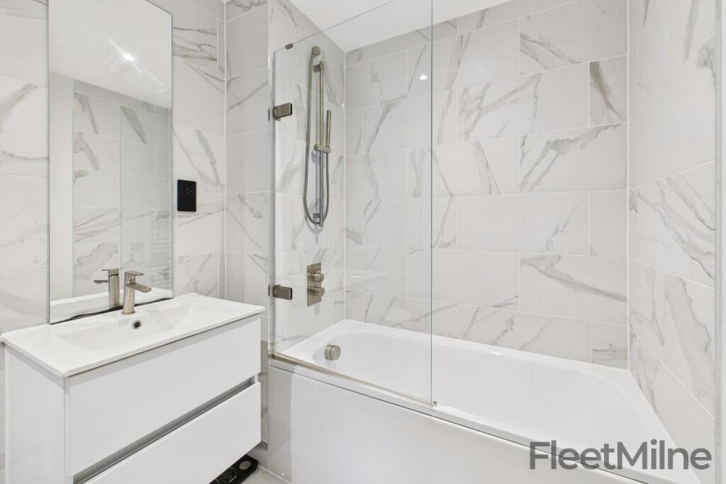 Ensuite bathroom
