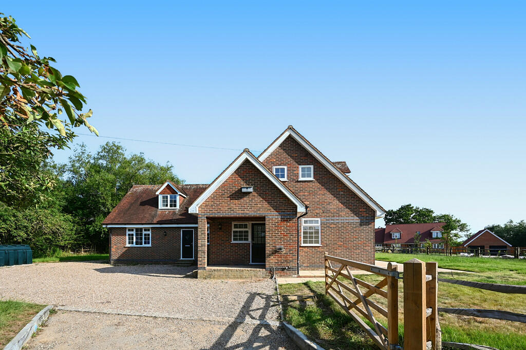 Elm Lodge - Apple...