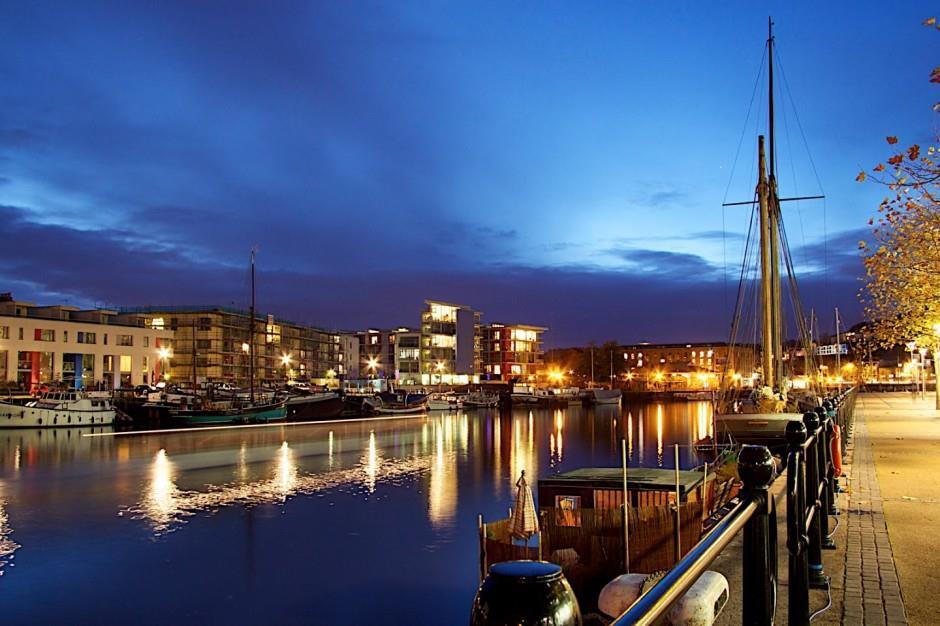 harbourside.jpg