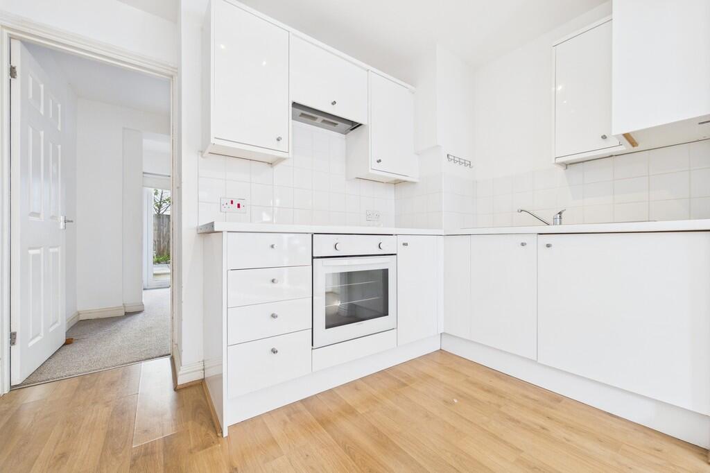 CAM01085G0-PR0661...