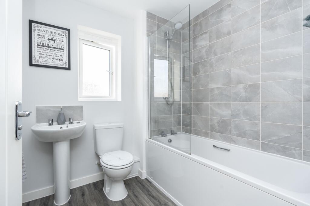 FENSCAPE BATHROOM