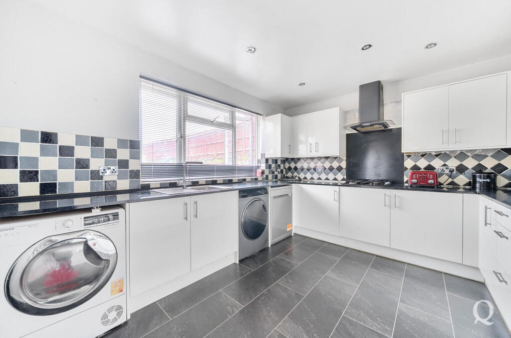 d3f0ec32-8551-4bb...