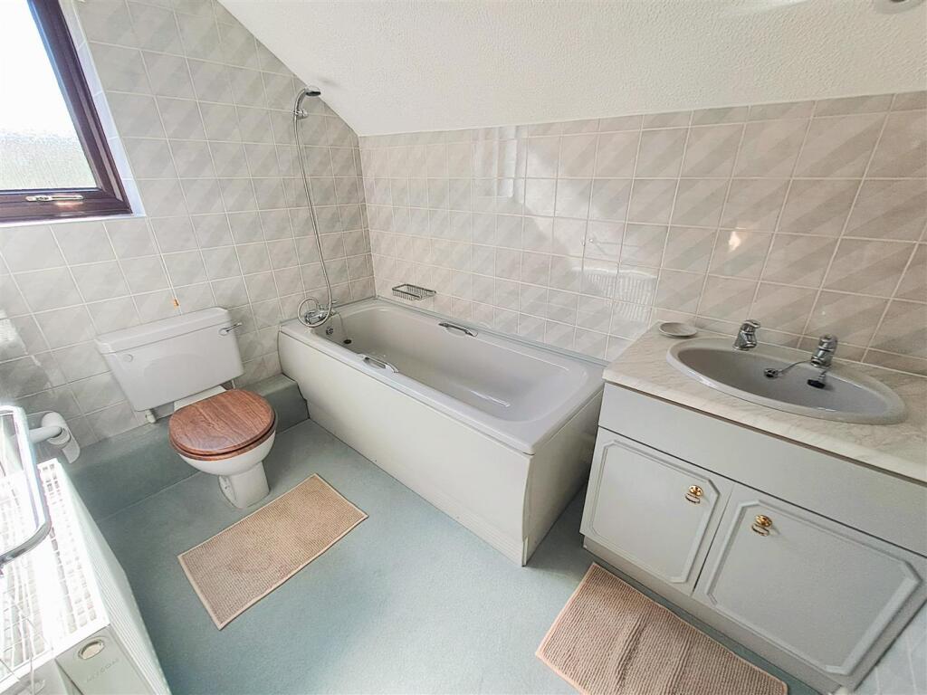 En Suite Shower Room