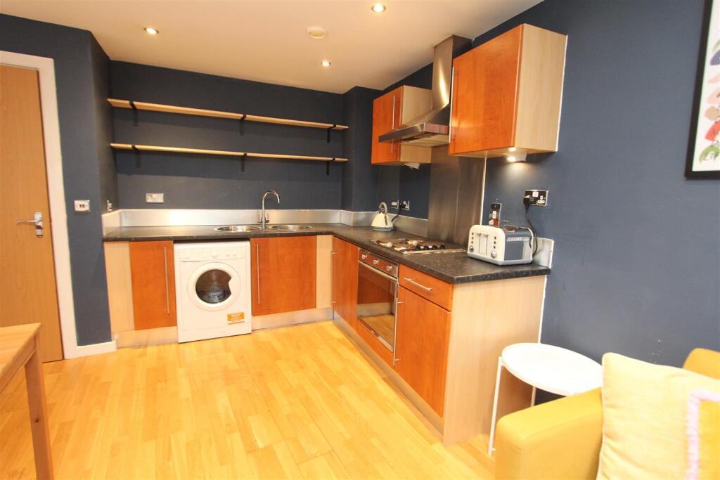 Kitchen.JPG