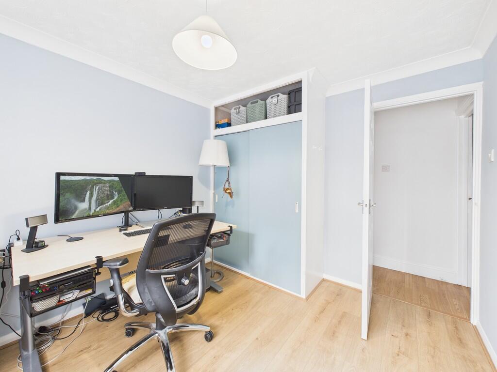 CAM05068G0-PR0056...