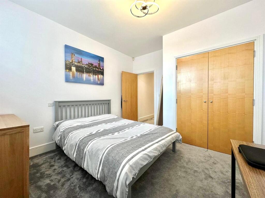 WhatsApp Image 2025-11-04 at 14.21.49_ebcee3db.jpg