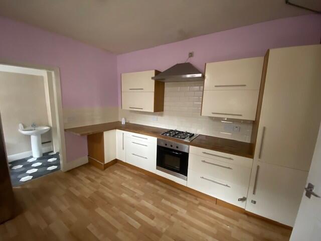KITCHEN 2 T202509241425.jpg