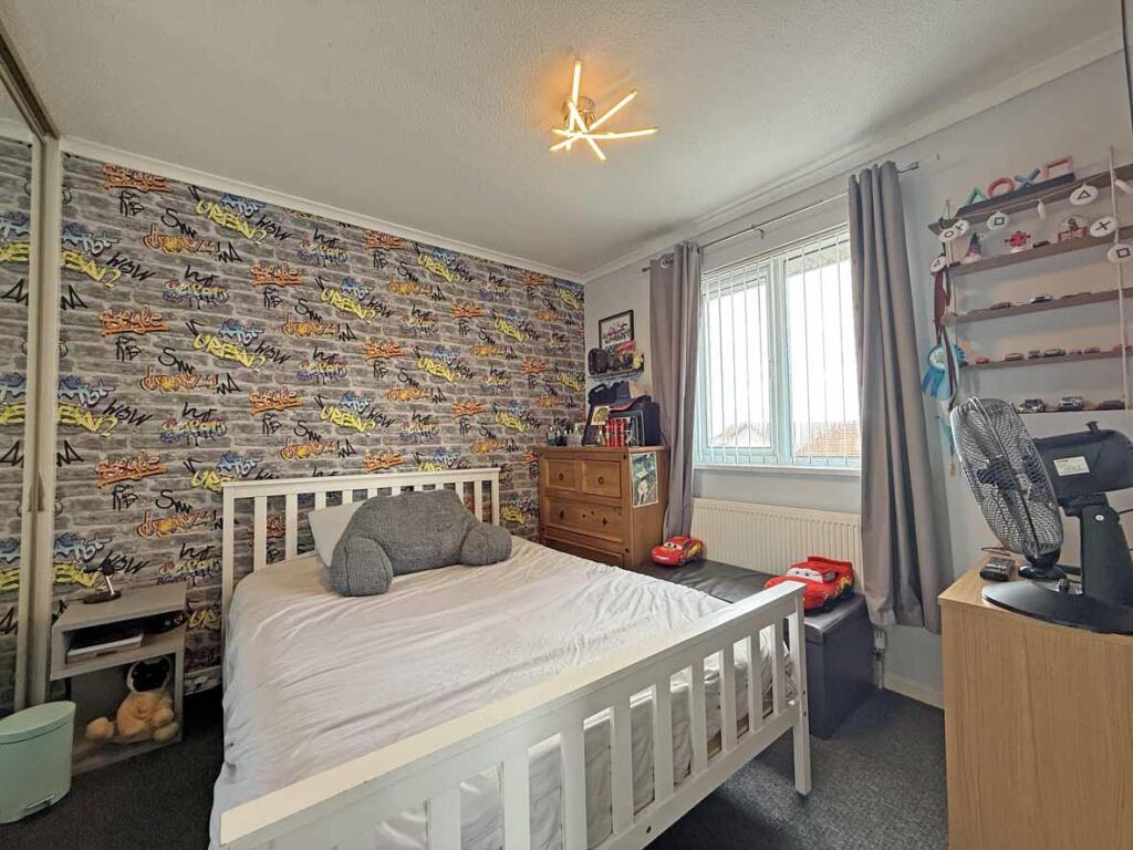 Battershall Close 9 - Bed 2.jpg