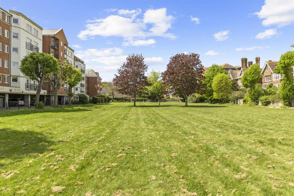 communal garden #2.jpg