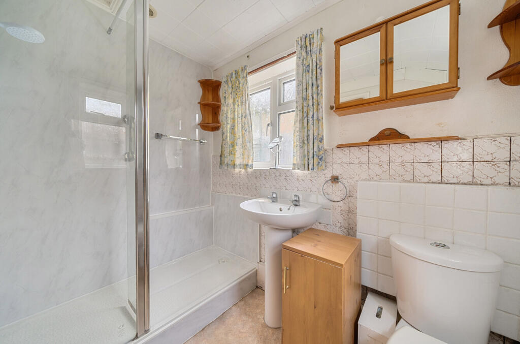 1341074-11-689cc7...