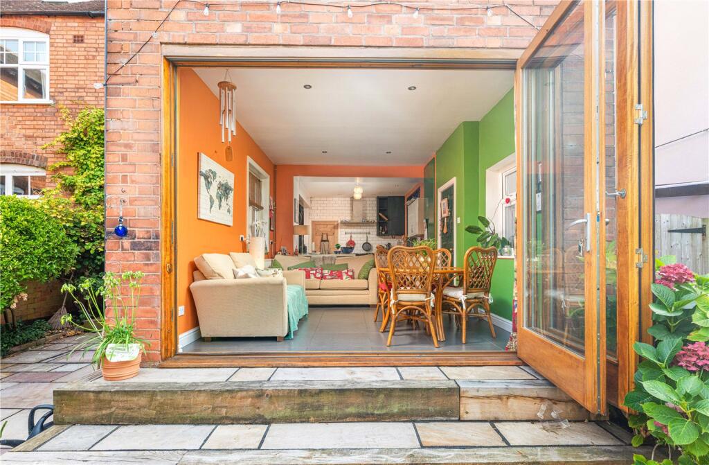 St. Philips Road, Evington, Leicester, LE5