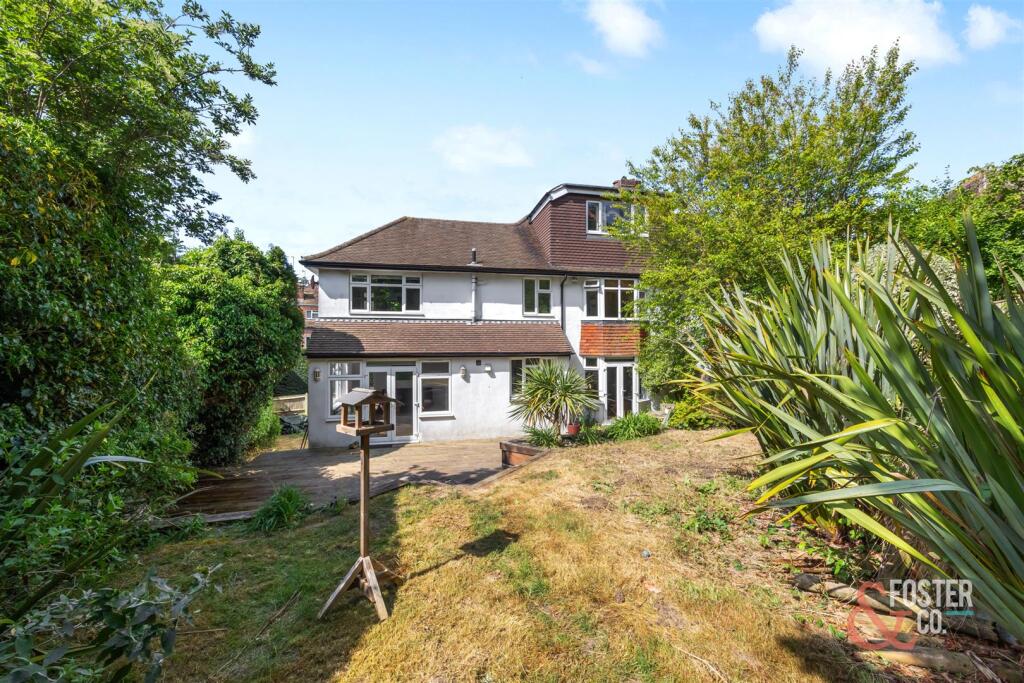 Valley Drive, 130-028.jpg