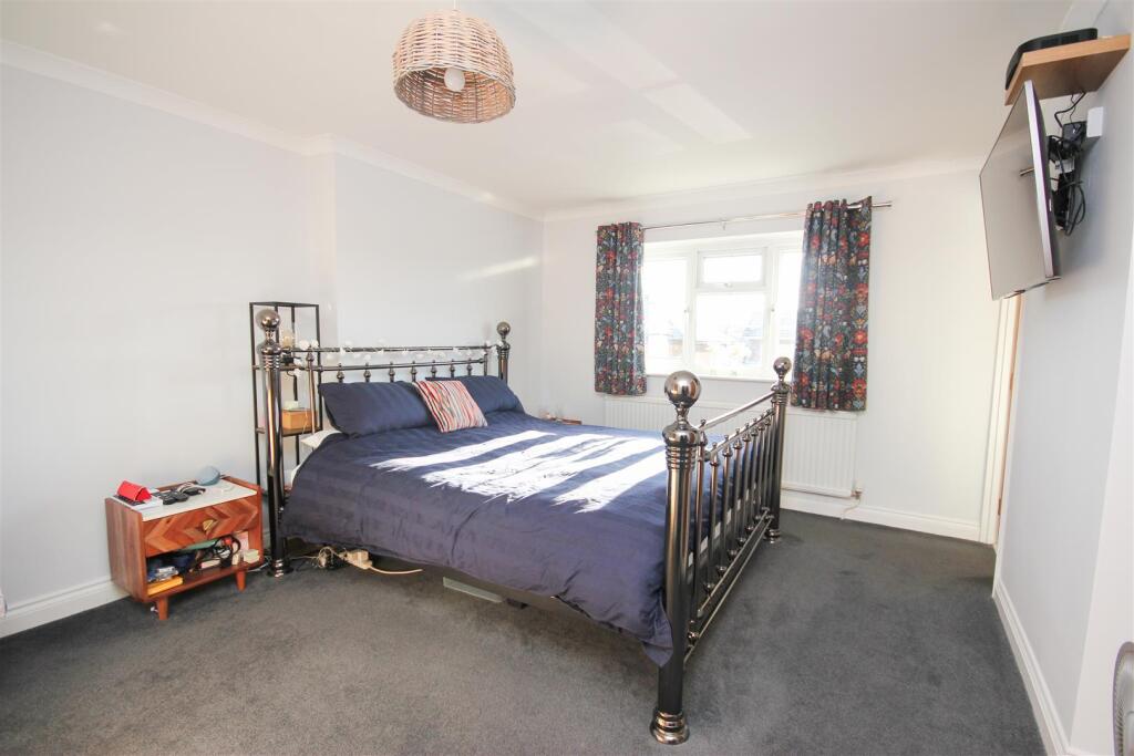bed 1.JPG