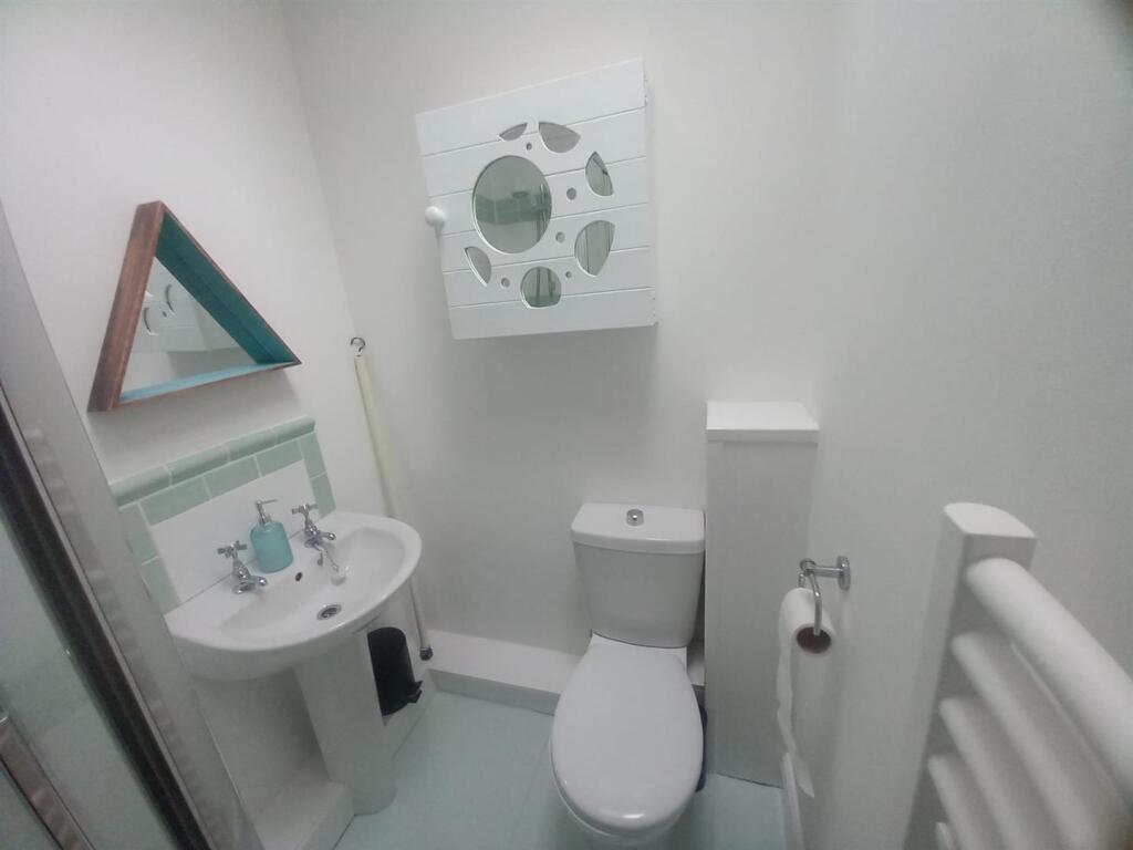 3 Bullans 3.jpeg
