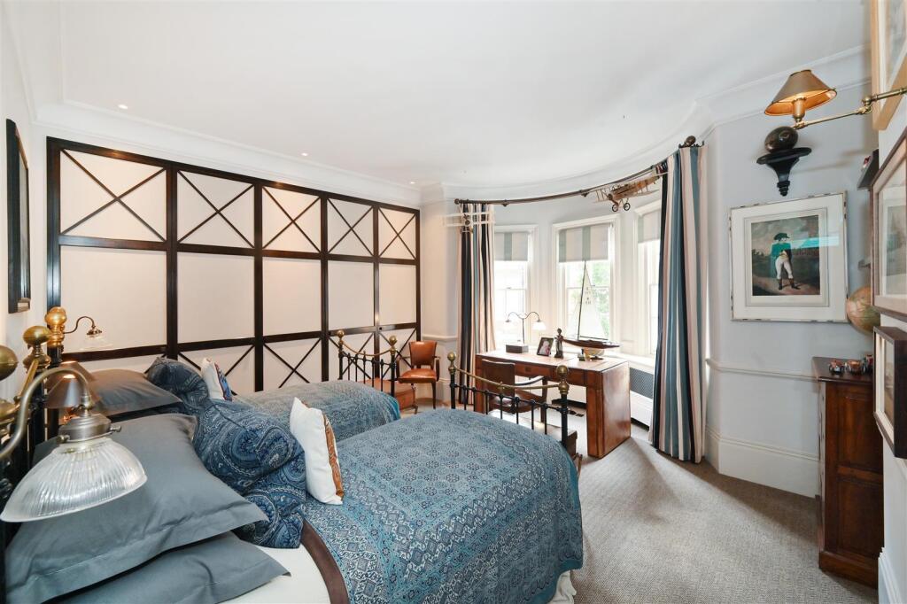 3-13-Sloane-Court-West (1).JPG