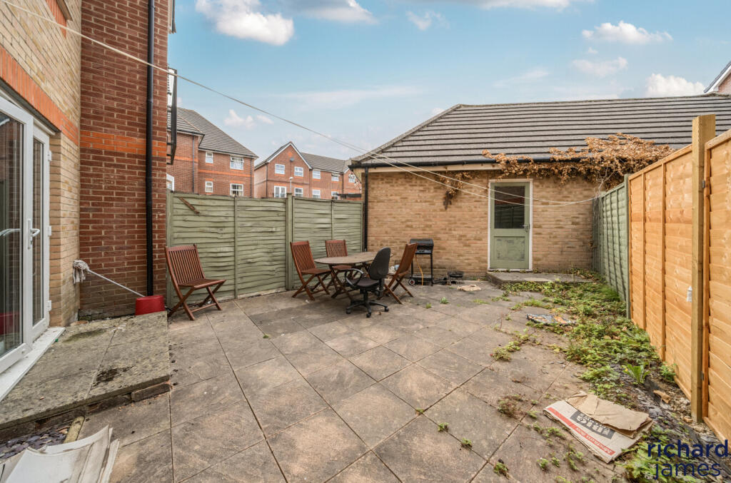 bc0f27f4ea144579b4f9a83b9feff8da