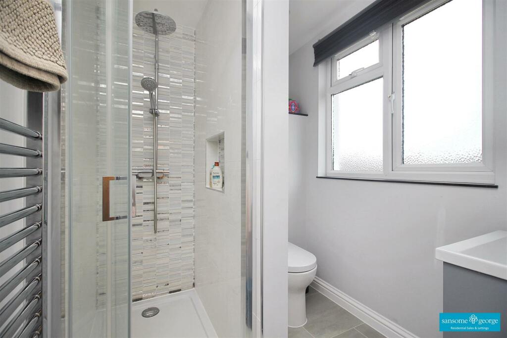 En-suite to Bedroom 1