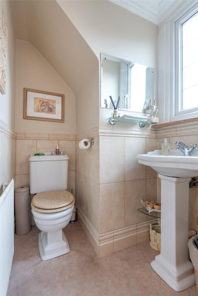 Toliet