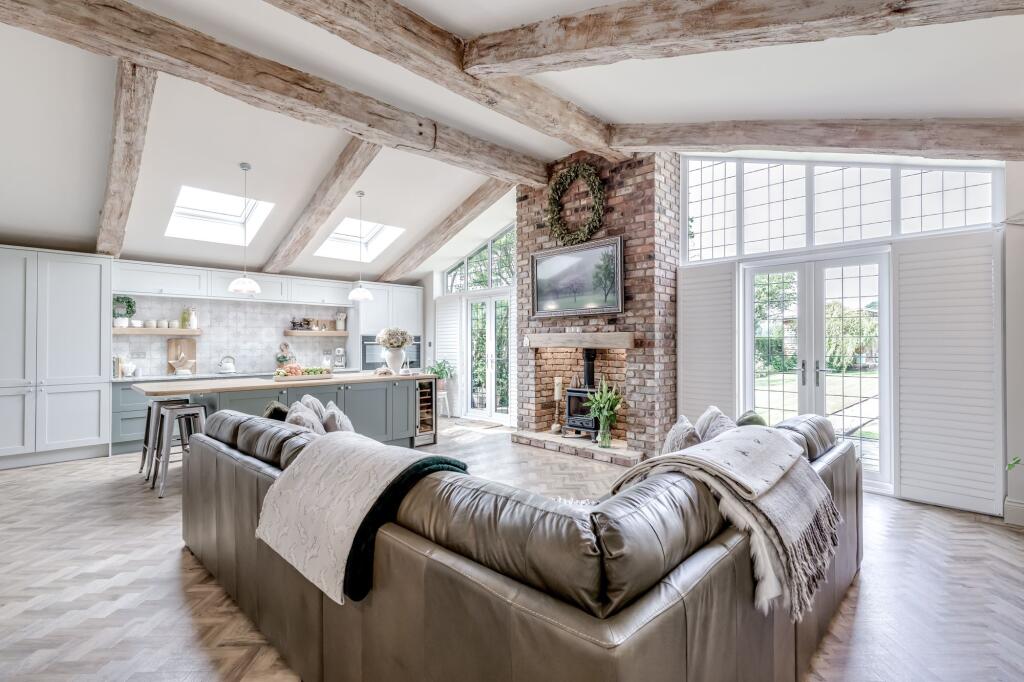 Lounge / Diner / Kitchen