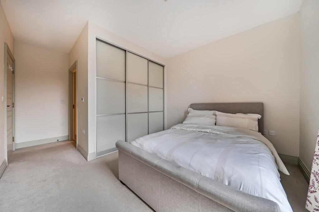 1396997-9-695f911...