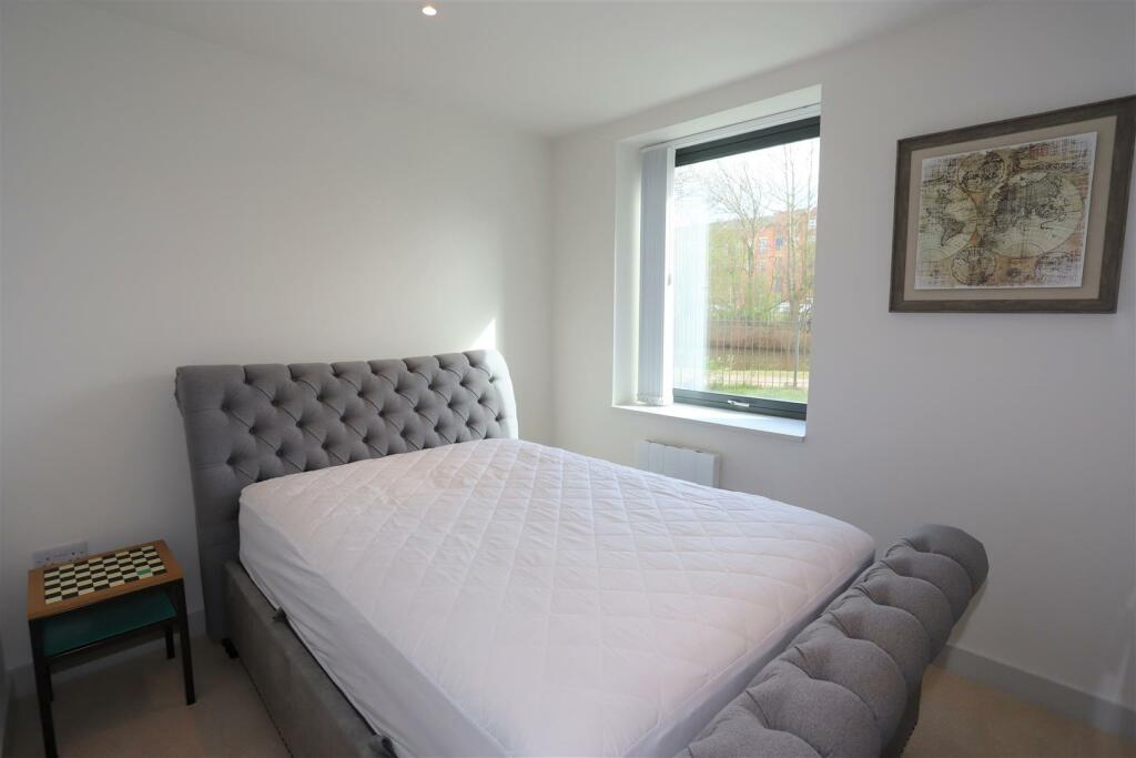 Bedroom 2.JPG