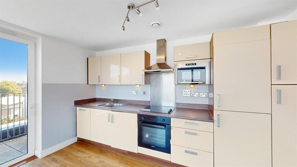 Flat 37, Tria Apartments - yW9D8Z0GGimY9mkMXicX.jp