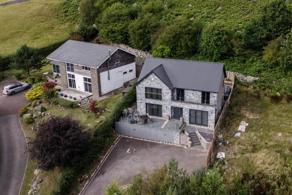 Carn Gwilym Goch, Cefn Coed, Merthyr Tydfil, CF48 2HG