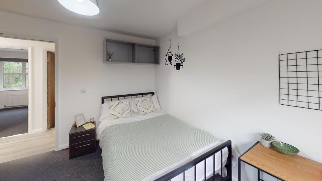 -Flat-2-8-Piccadilly-Place-Bedroom-4 1.jpg