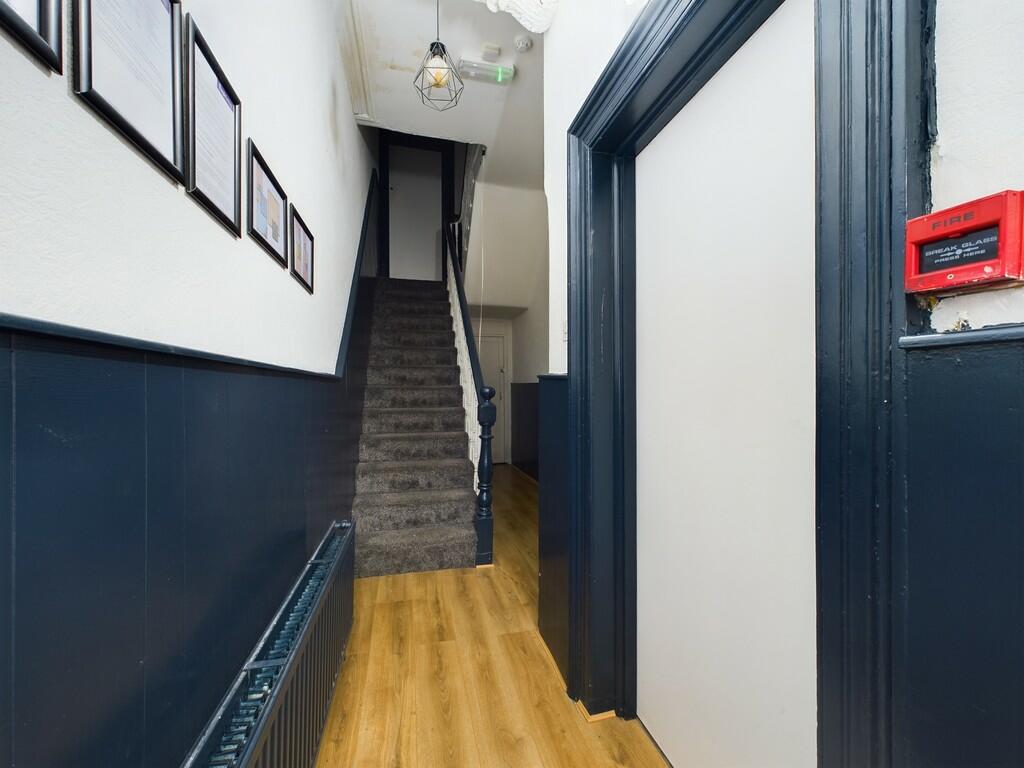 CAM02089G0-PR0385...