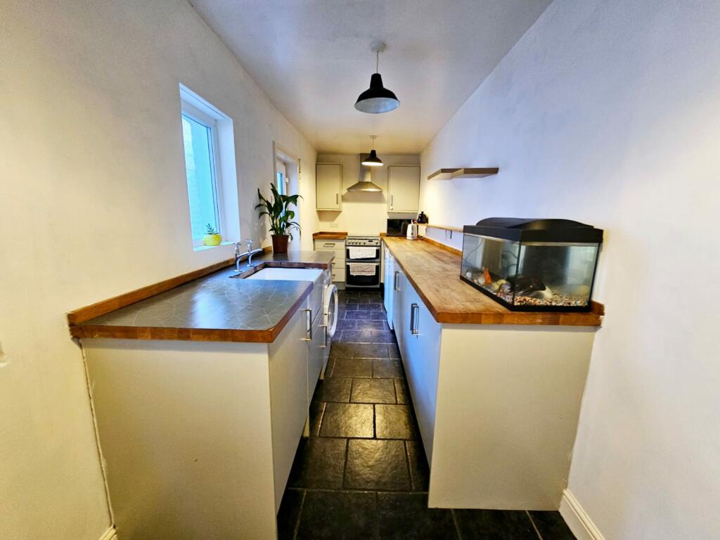 34a4b365-89ce-4a39-a509-d076912ecf87