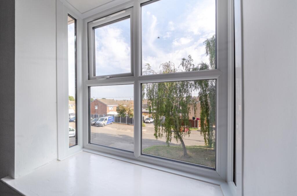Lounge Bay Window 