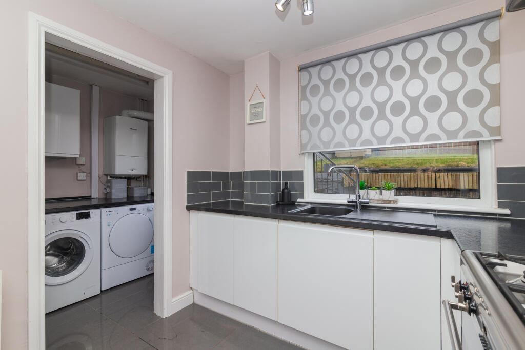 35 foxbar drive Paisley L-25