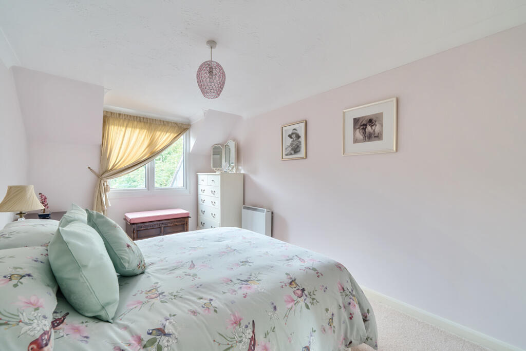 1327305-9-6879380...