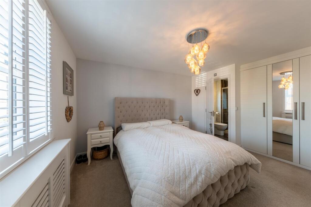 4 Brooke Avenue-025.jpg