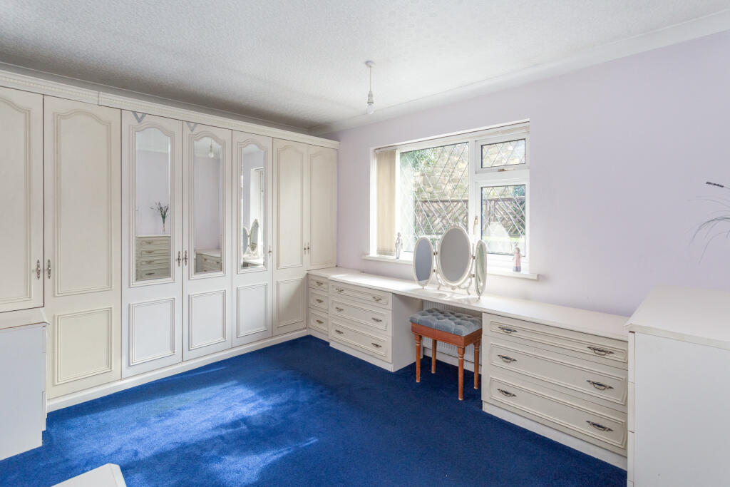 Bedroom 1a