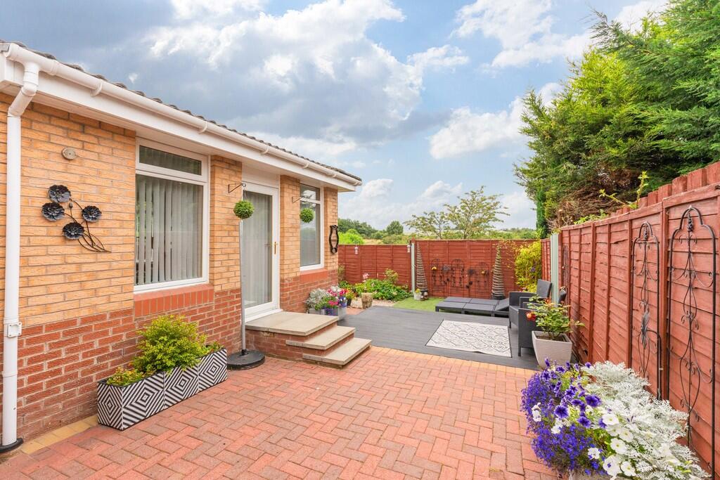 33 Birkdale Park ...