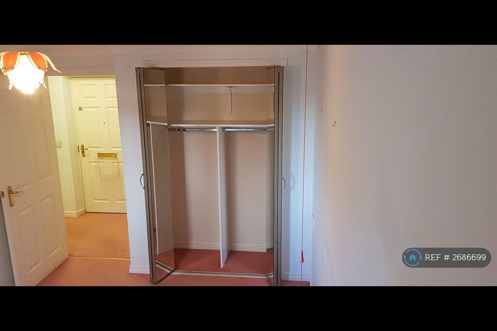 Double Wardrobe With Storage Shelves
