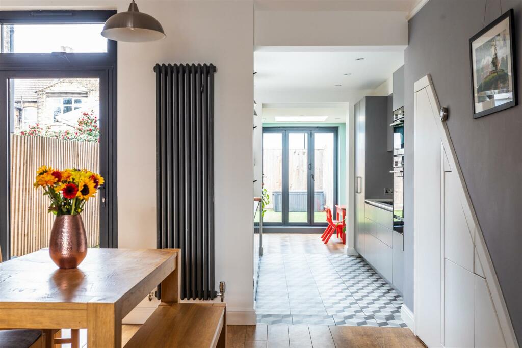 59 Fairbourne Road,-11.jpg