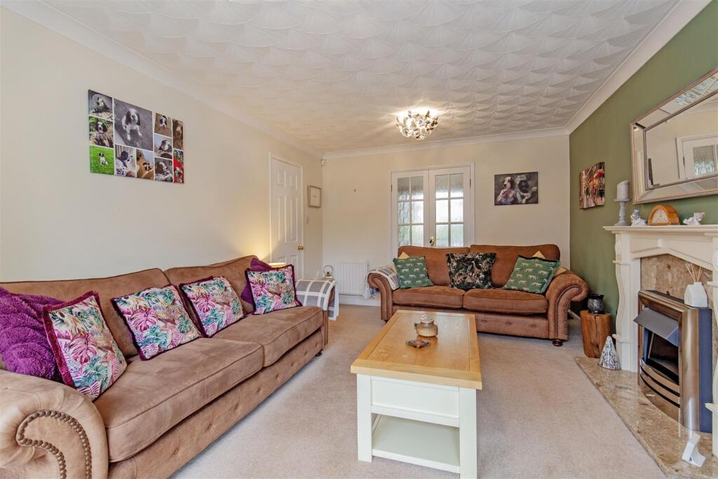 Reception Room-2.jpg