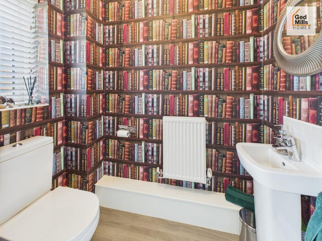 CAM04261G0-PR0070...